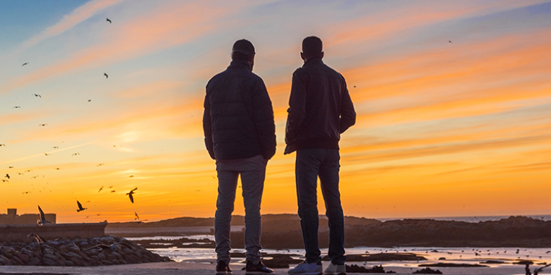 In the merit of people talking with their friends about spiritual matters and receiving good advice one from the other, Hashem fulfills all their hearts’ desires!