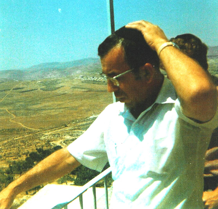 Rabino Zvi Aryeh Rosenfeld z ”l durante uno de sus viajes a Eretz Israel